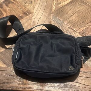Lululemon Belt Bag 2L